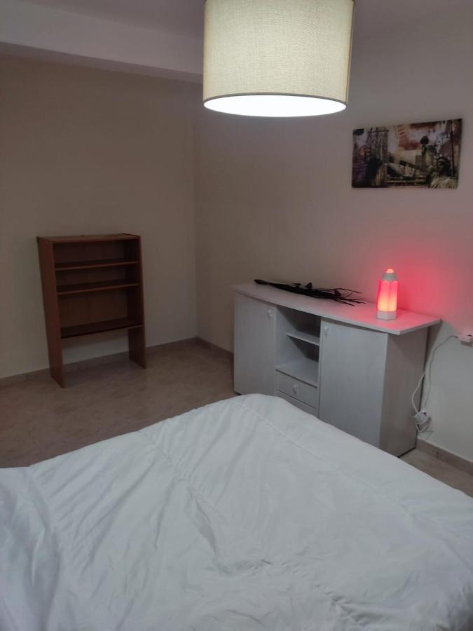 Piso Por Habitaciones En Gijón Buitenkant foto